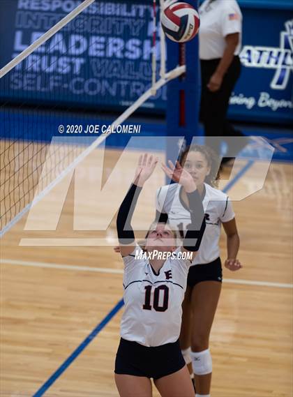 Thumbnail 3 in Reagan [Ronald] vs Brandeis photogallery.