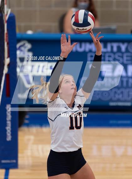 Thumbnail 3 in Reagan [Ronald] vs Brandeis photogallery.