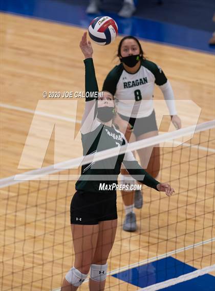 Thumbnail 2 in Reagan [Ronald] vs Brandeis photogallery.