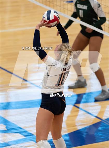Thumbnail 2 in Reagan [Ronald] vs Brandeis photogallery.
