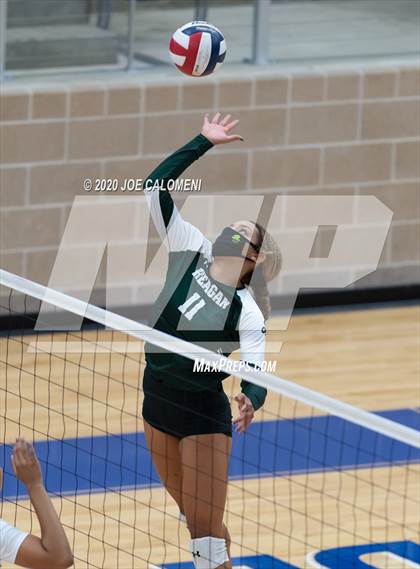 Thumbnail 2 in Reagan [Ronald] vs Brandeis photogallery.