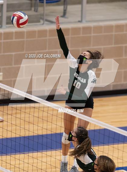 Thumbnail 1 in Reagan [Ronald] vs Brandeis photogallery.