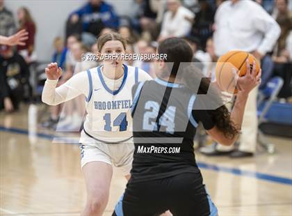 Thumbnail 2 in Riverdale Ridge vs Broomfield (CHSAA 6A Sweet 16) photogallery.