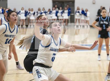 Thumbnail 3 in Riverdale Ridge vs Broomfield (CHSAA 6A Sweet 16) photogallery.
