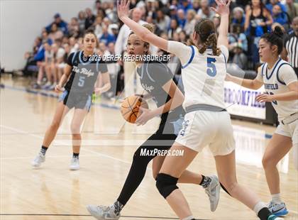 Thumbnail 3 in Riverdale Ridge vs Broomfield (CHSAA 6A Sweet 16) photogallery.