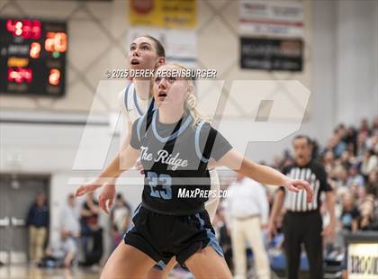 Thumbnail 3 in Riverdale Ridge vs Broomfield (CHSAA 6A Sweet 16) photogallery.