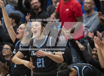 Thumbnail 3 in Riverdale Ridge vs Broomfield (CHSAA 6A Sweet 16) photogallery.