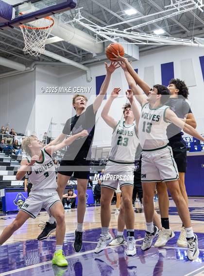 Thumbnail 2 in Park Hill South vs Blue Valley Southwest (810 Varsity Showcase #39) photogallery.