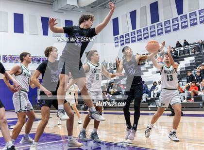 Thumbnail 1 in Park Hill South vs Blue Valley Southwest (810 Varsity Showcase #39) photogallery.