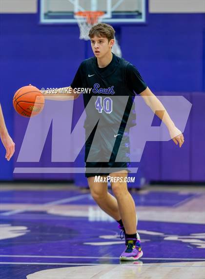Thumbnail 3 in Park Hill South vs Blue Valley Southwest (810 Varsity Showcase #39) photogallery.