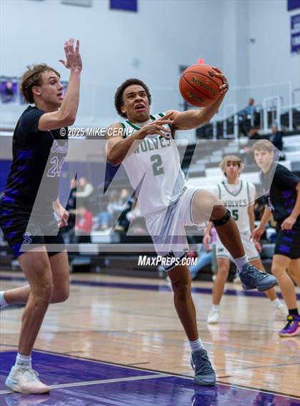 Thumbnail 2 in Park Hill South vs Blue Valley Southwest (810 Varsity Showcase #39) photogallery.