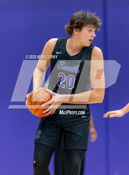 Thumbnail 3 in Park Hill South vs Blue Valley Southwest (810 Varsity Showcase #39) photogallery.
