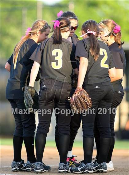 Thumbnail 3 in Crandall vs Prosper 3A Region 2 Area Playoffs photogallery.