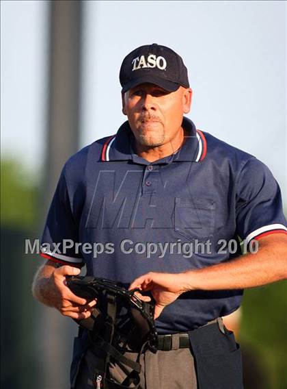 Thumbnail 2 in Crandall vs Prosper 3A Region 2 Area Playoffs photogallery.