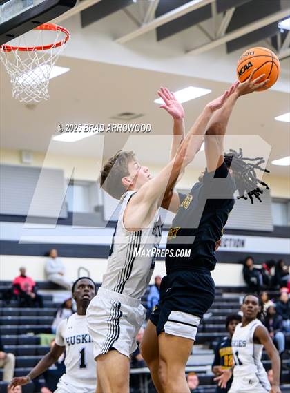 Thumbnail 2 in Harding University @ Hough photogallery.