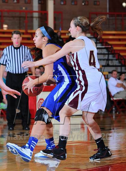 Thumbnail 1 in Gardner-Edgerton vs Hays (Mid America Classic 7th Place) photogallery.