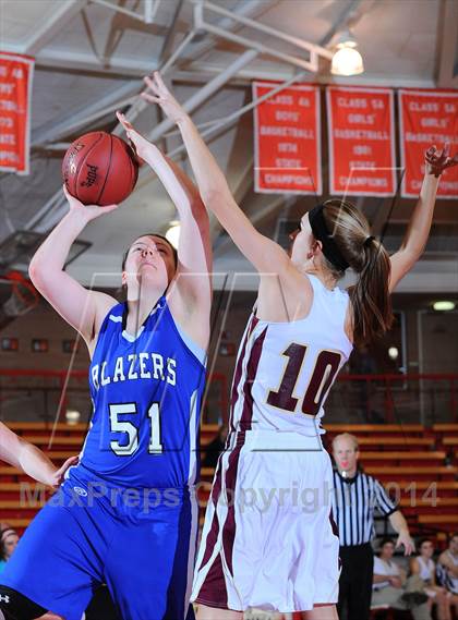 Thumbnail 2 in Gardner-Edgerton vs Hays (Mid America Classic 7th Place) photogallery.