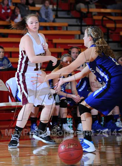 Thumbnail 2 in Gardner-Edgerton vs Hays (Mid America Classic 7th Place) photogallery.
