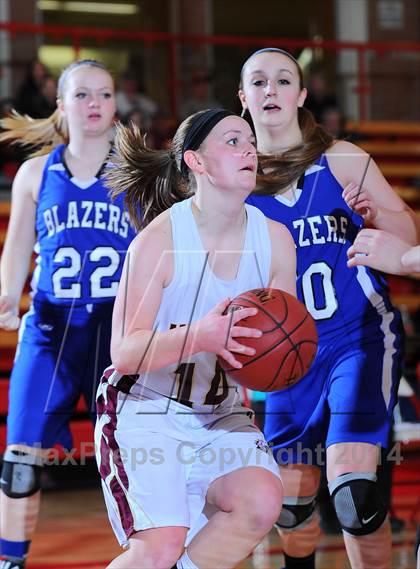 Thumbnail 2 in Gardner-Edgerton vs Hays (Mid America Classic 7th Place) photogallery.