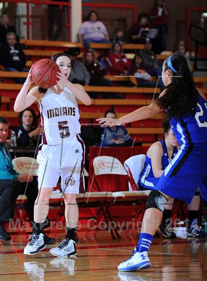 Thumbnail 1 in Gardner-Edgerton vs Hays (Mid America Classic 7th Place) photogallery.