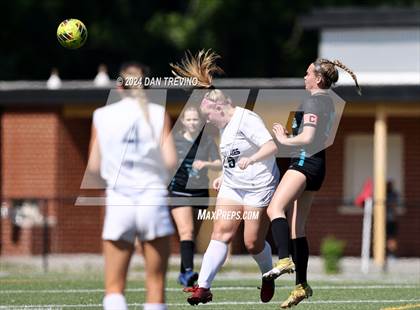 Thumbnail 2 in Ocean Lakes vs Hickory (VHSL 5A Quarterfinal) photogallery.