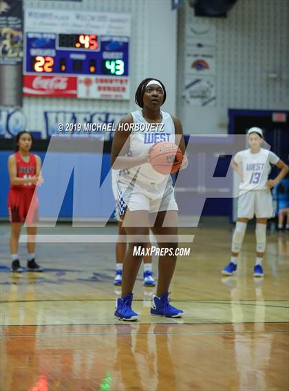 Thumbnail 3 in Liberty @ Plano West photogallery.