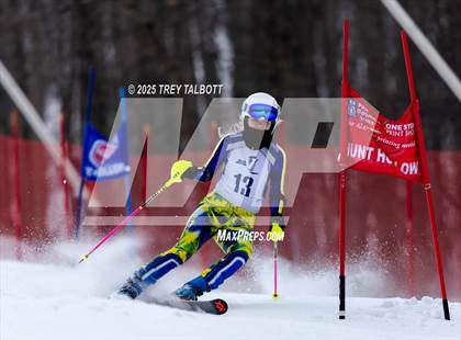 Thumbnail 2 in NYSPHAA Section V Class A&B Giant Slalom Final (First Run) photogallery.