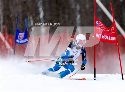 Thumbnail 2 in NYSPHAA Section V Class A&B Giant Slalom Final (First Run) photogallery.