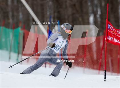 Thumbnail 3 in NYSPHAA Section V Class A&B Giant Slalom Final (First Run) photogallery.