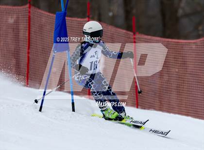 Thumbnail 3 in NYSPHAA Section V Class A&B Giant Slalom Final (First Run) photogallery.