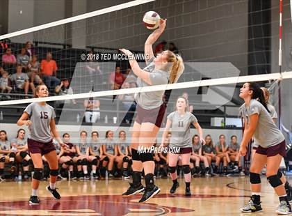 Thumbnail 3 in Harmony Grove @ Perryville photogallery.