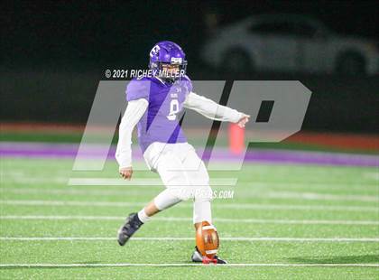 Thumbnail 2 in Dardanelle @ Elkins (AAA 4A 1st Round Playoff) photogallery.