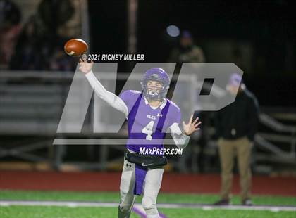 Thumbnail 3 in Dardanelle @ Elkins (AAA 4A 1st Round Playoff) photogallery.