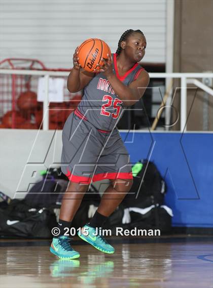 Thumbnail 3 in North Shore vs. Clear Springs (McDonald's Texas Invitational) photogallery.