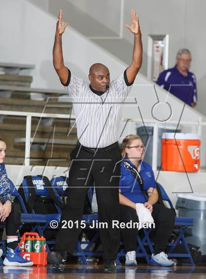 Thumbnail 2 in North Shore vs. Clear Springs (McDonald's Texas Invitational) photogallery.