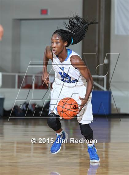 Thumbnail 3 in North Shore vs. Clear Springs (McDonald's Texas Invitational) photogallery.