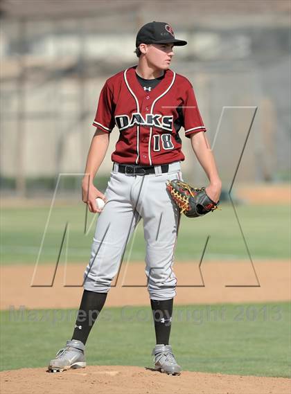 Thumbnail 3 in Savanna vs. Oaks Christian (CIF-SS D4 Playoff) photogallery.