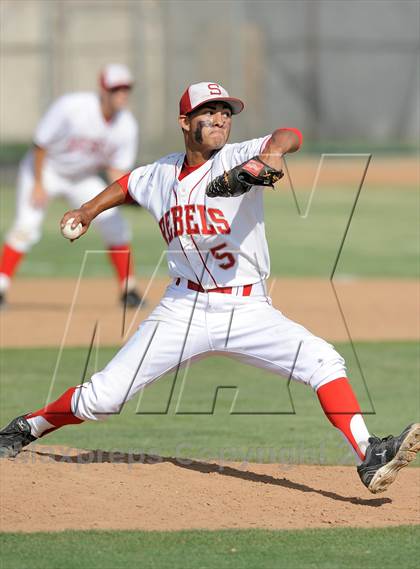 Thumbnail 3 in Savanna vs. Oaks Christian (CIF-SS D4 Playoff) photogallery.
