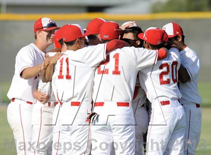 Thumbnail 3 in Savanna vs. Oaks Christian (CIF-SS D4 Playoff) photogallery.