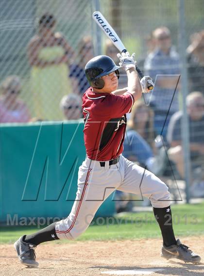 Thumbnail 2 in Savanna vs. Oaks Christian (CIF-SS D4 Playoff) photogallery.