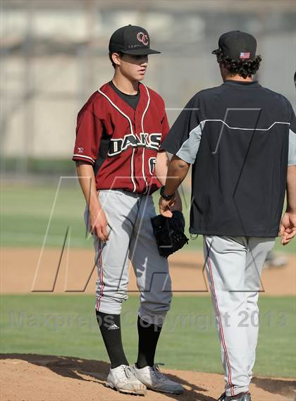 Thumbnail 1 in Savanna vs. Oaks Christian (CIF-SS D4 Playoff) photogallery.