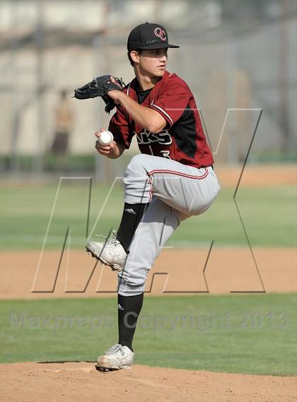 Thumbnail 2 in Savanna vs. Oaks Christian (CIF-SS D4 Playoff) photogallery.
