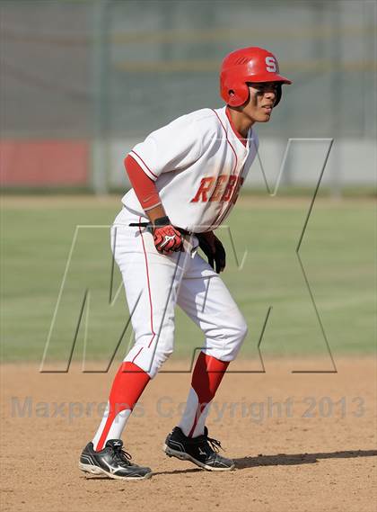 Thumbnail 2 in Savanna vs. Oaks Christian (CIF-SS D4 Playoff) photogallery.