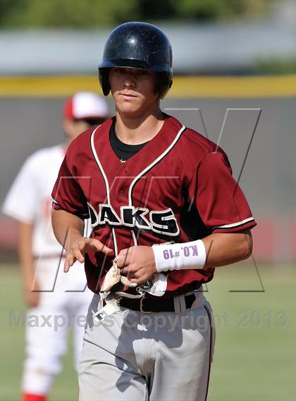 Thumbnail 1 in Savanna vs. Oaks Christian (CIF-SS D4 Playoff) photogallery.