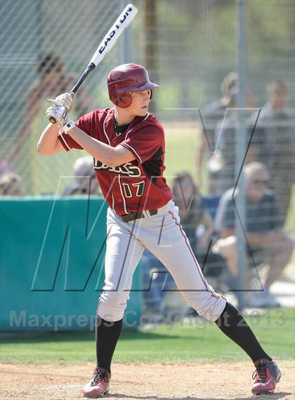 Thumbnail 3 in Savanna vs. Oaks Christian (CIF-SS D4 Playoff) photogallery.
