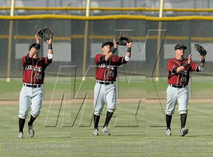 Thumbnail 3 in Savanna vs. Oaks Christian (CIF-SS D4 Playoff) photogallery.
