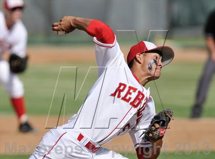 Thumbnail 1 in Savanna vs. Oaks Christian (CIF-SS D4 Playoff) photogallery.