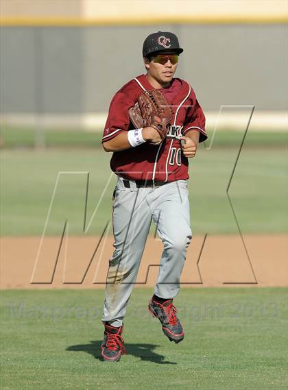 Thumbnail 3 in Savanna vs. Oaks Christian (CIF-SS D4 Playoff) photogallery.