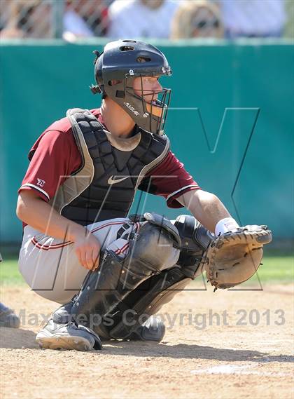 Thumbnail 3 in Savanna vs. Oaks Christian (CIF-SS D4 Playoff) photogallery.