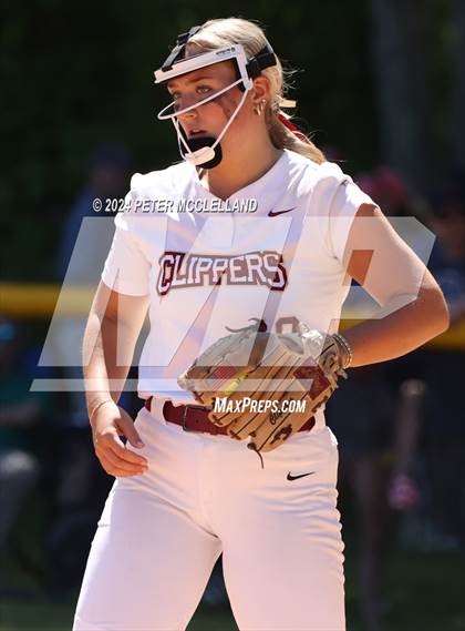Thumbnail 3 in Essex North Shore Agric & Tech School vs Newburyport (MIAA Division 3 Round of 32) photogallery.